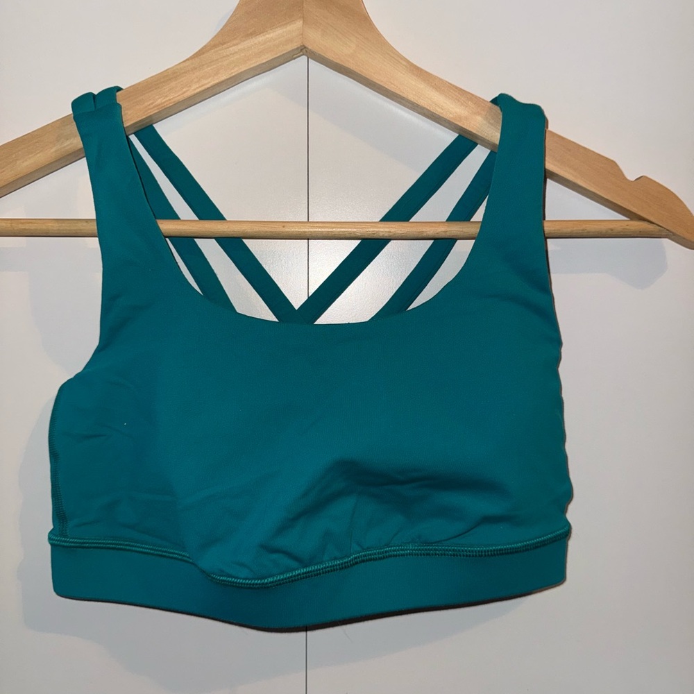 LULULEMON FREE TO BE SERENE SPORTS BRA